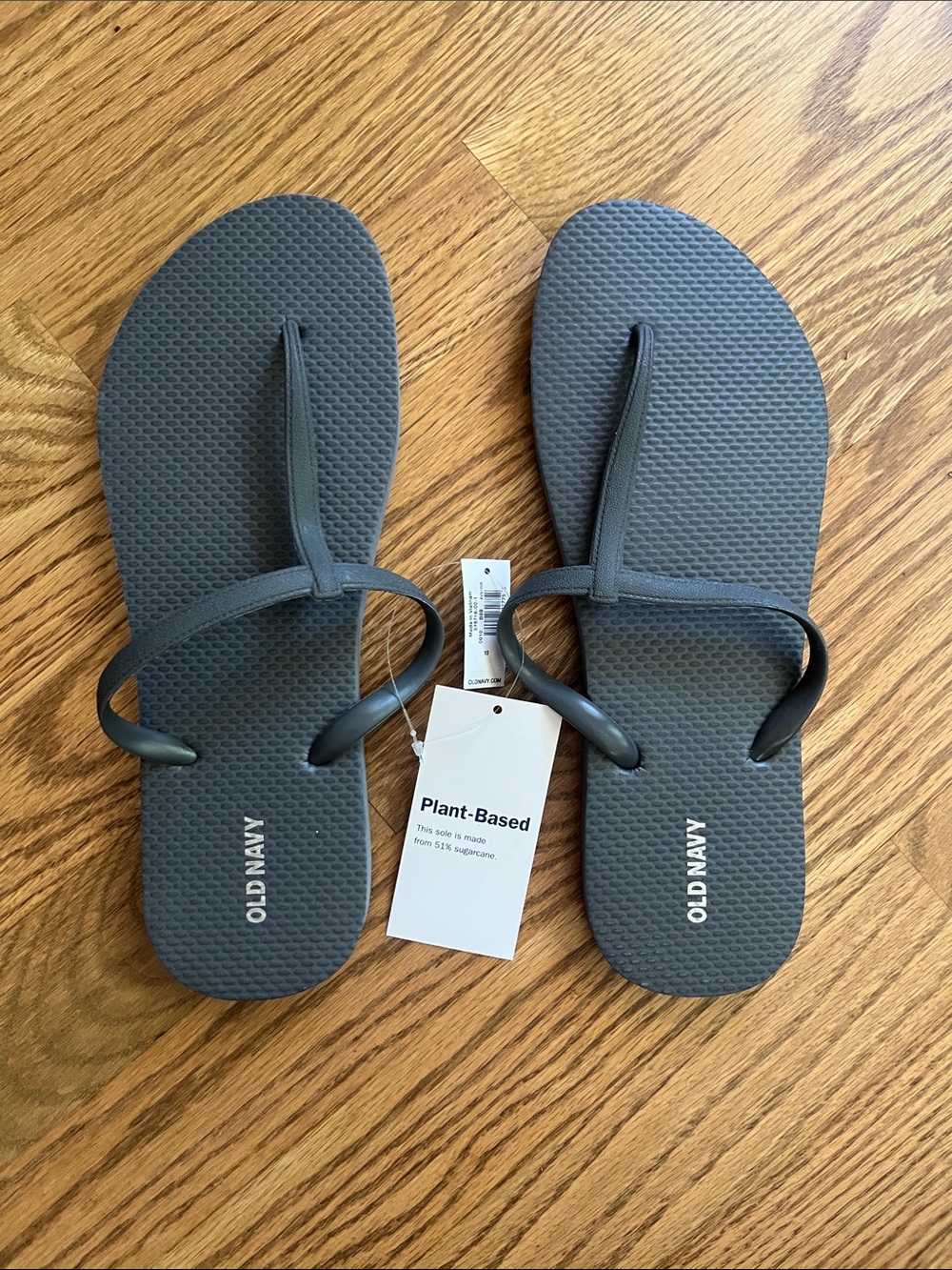 Old Navy Gray Plant-Based T-Strap Flip Flops